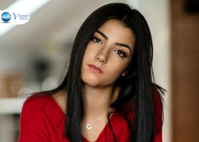 Charli D’Amelio: Teen Who Redefined Internet Fame